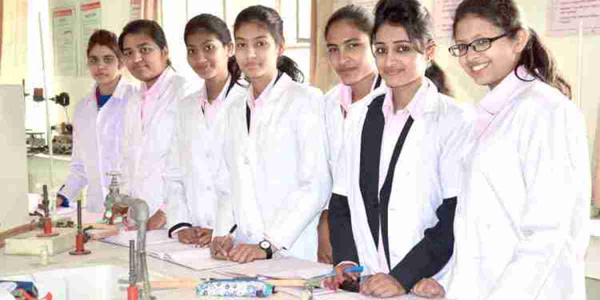 Top 5 Benefits of the Best B Pharma Colleges in Rajasthan