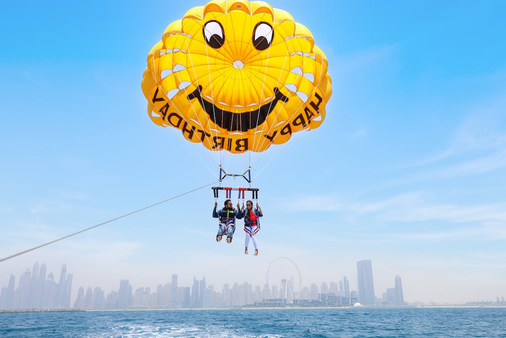 Parasailing In Dubai | Paragliding | Enjoy Ultimate Water Activity