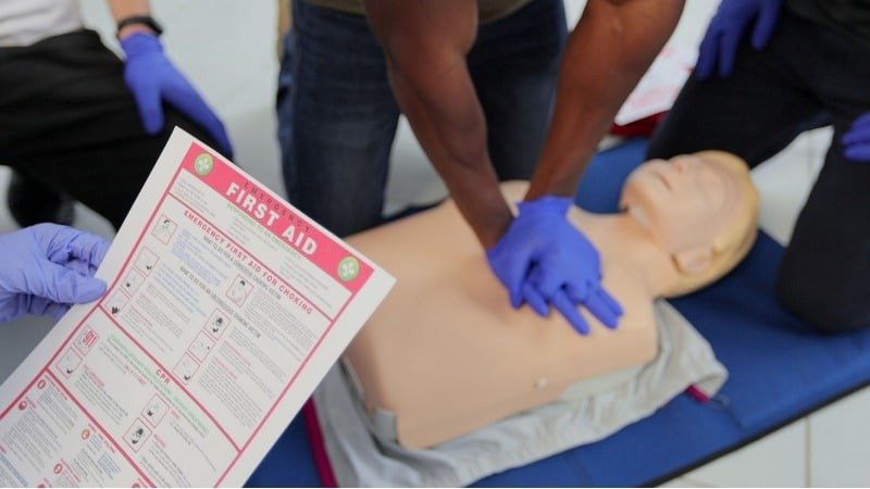 Why You Should Consider Taking an Emergency First Aid Course