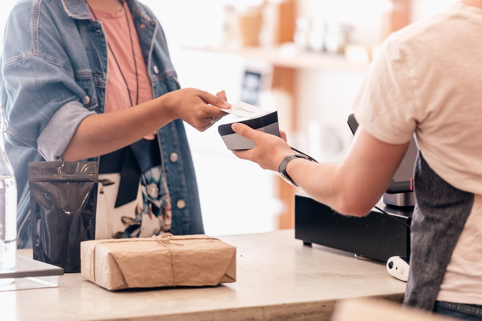 How Customer Connection Gift Cards Can Strengthen Your Business