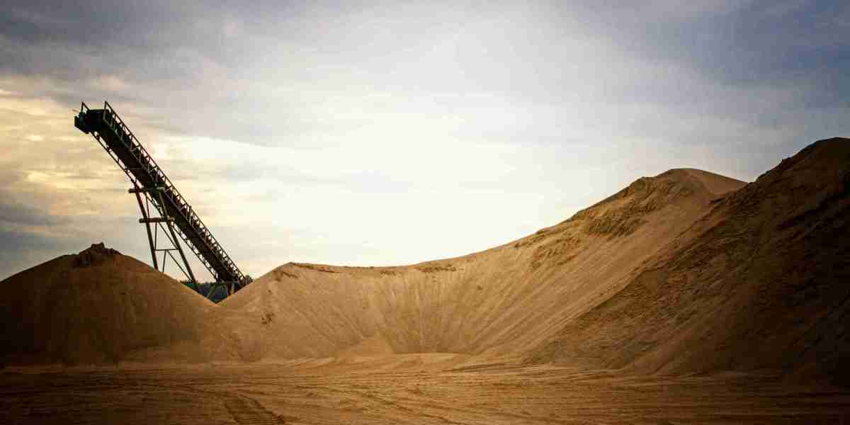 Frac Sand Market Forecast and Analysis: Navigating Market Shifts, Demand Drivers, and Long-Term Growth Trends