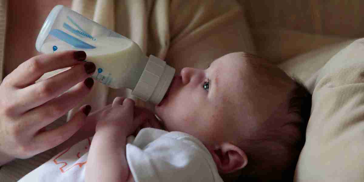 Baby Feeding Bottle Market: Fueling Growth with Advancements in Product Design and Materials