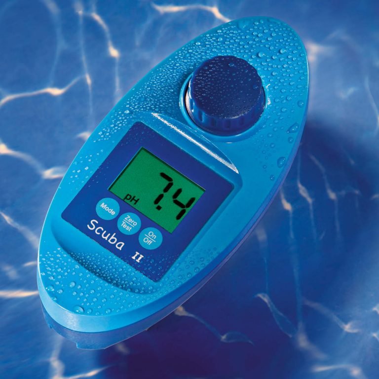 Pool water testing kit | Monitor water quality with our testing kit