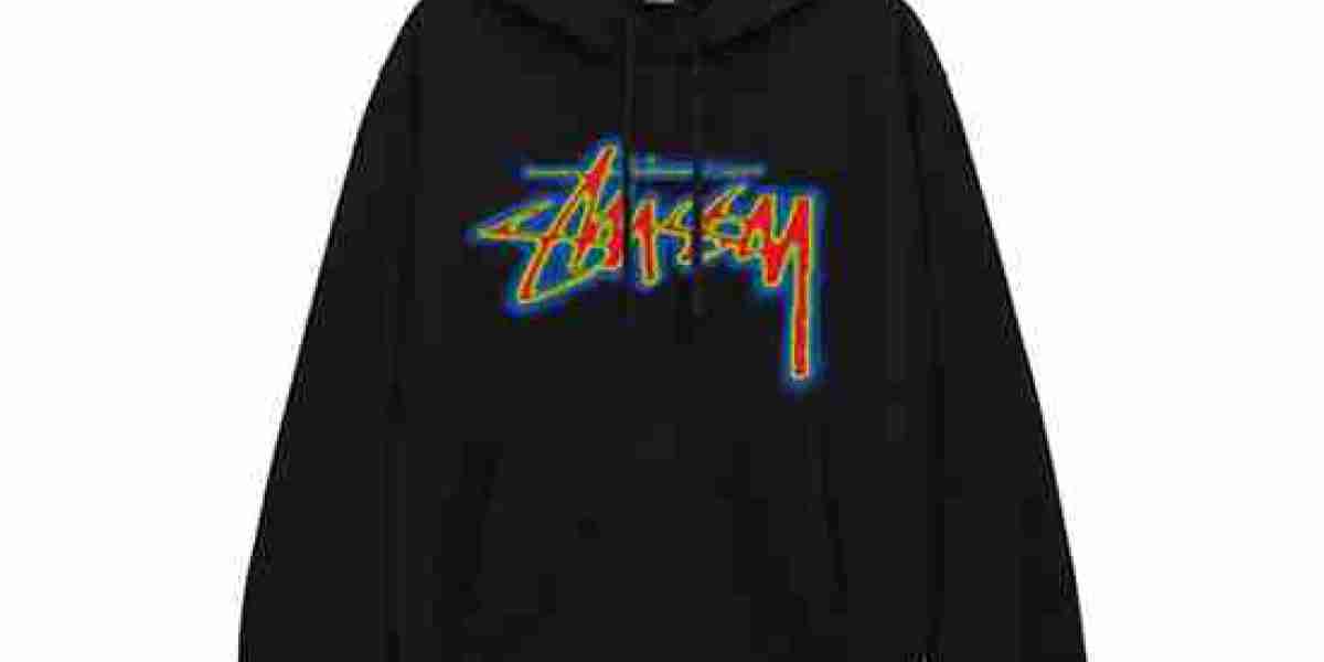 Stussy: Redefining Streetwear with Iconic Style