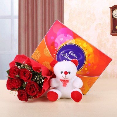 Valentine Gift Same Day Delivery | Same Day Valentines Day Gifts Delivery in India - OyeGifts