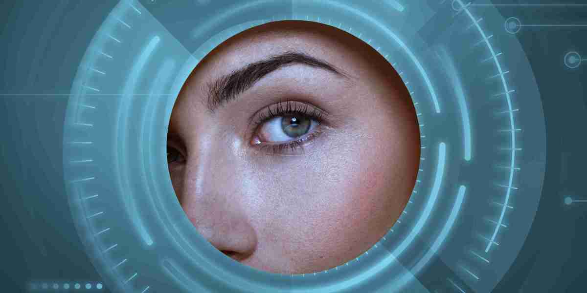 Smart Contact Lens Market Developments: Regulatory Progress and Industry Challenges