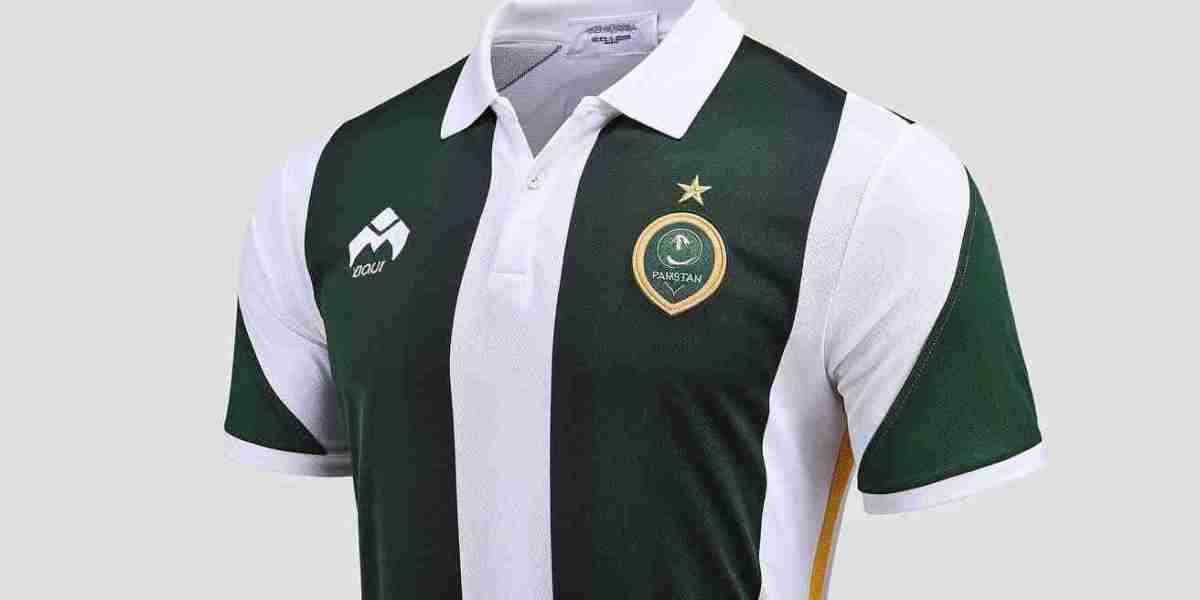 Quality Football Shirts for Supporters in Pakistan