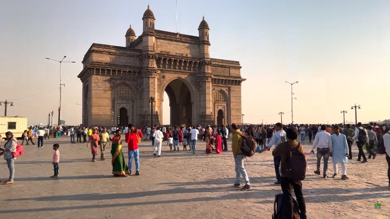 Trip to Gateway of India, Mumbai: History, Timings and Entry fees!