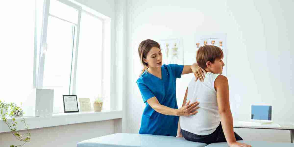 Effective Back Pain Treatment in Hyderabad for Long-Term Pain Management | Dr. Sony Aare