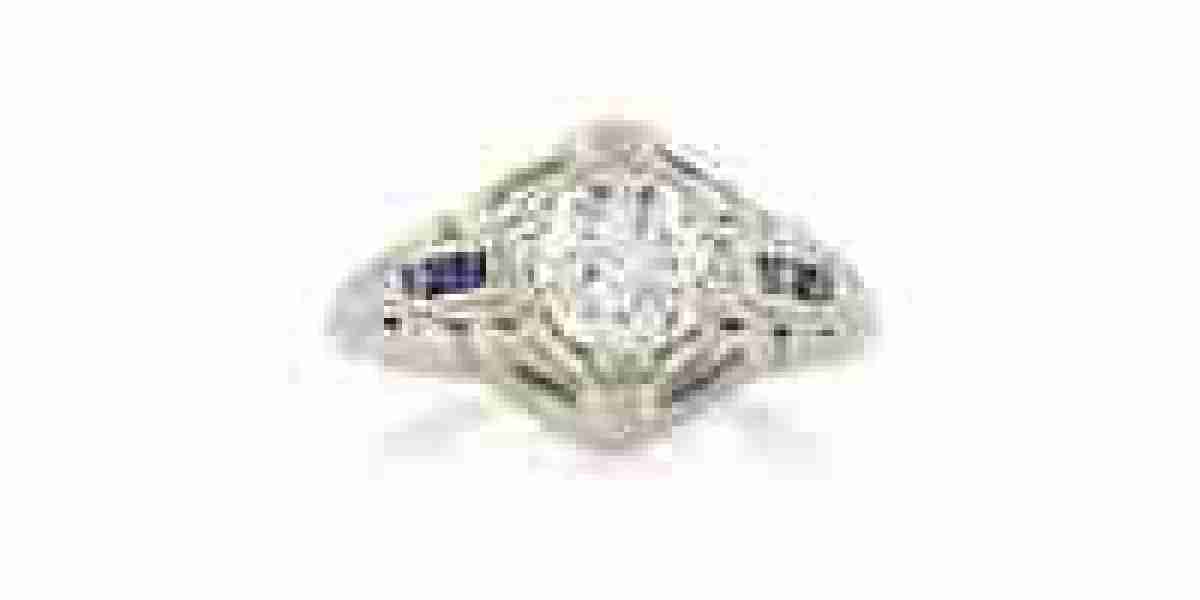Celebrity Antique Engagement Rings That Made Headlines