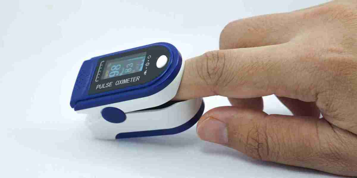 Pulse Oximeter Market Transformation Through Wearable Tech, AI, and Consumer Health Awareness Growth