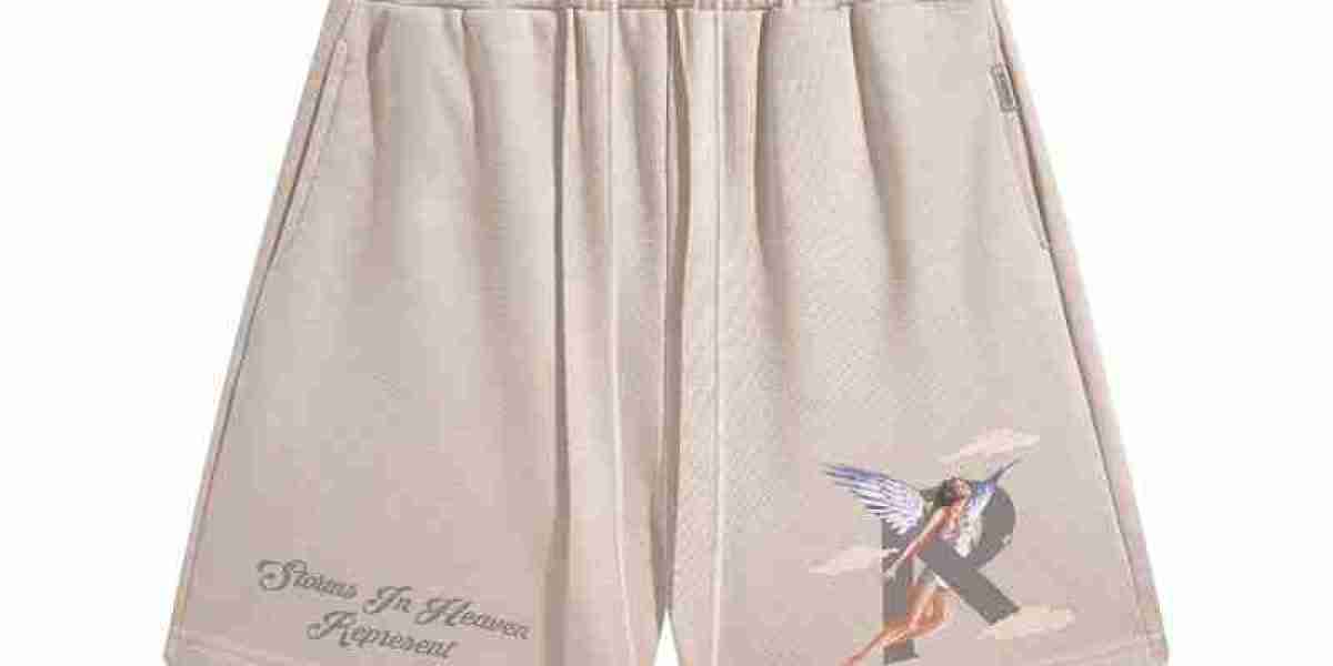 The Ultimate Guide to Designer Shorts for Men: Style, Comfort, and Versatility