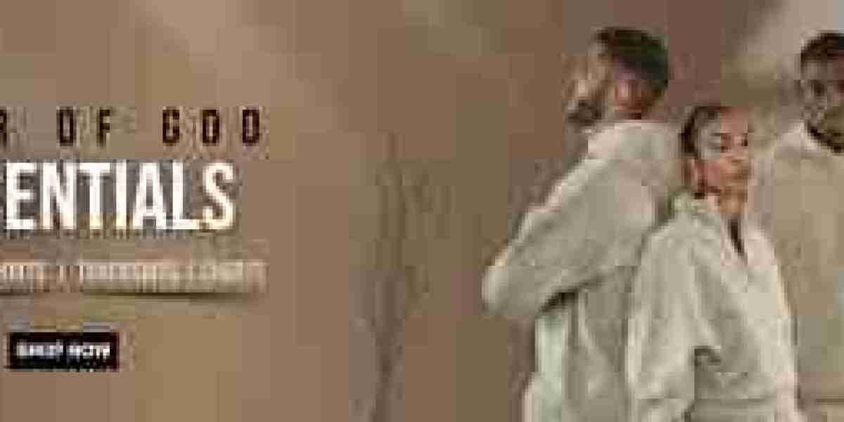 Timeless Style Redefined 1977 Essentials Hoodie for Modern Comfort