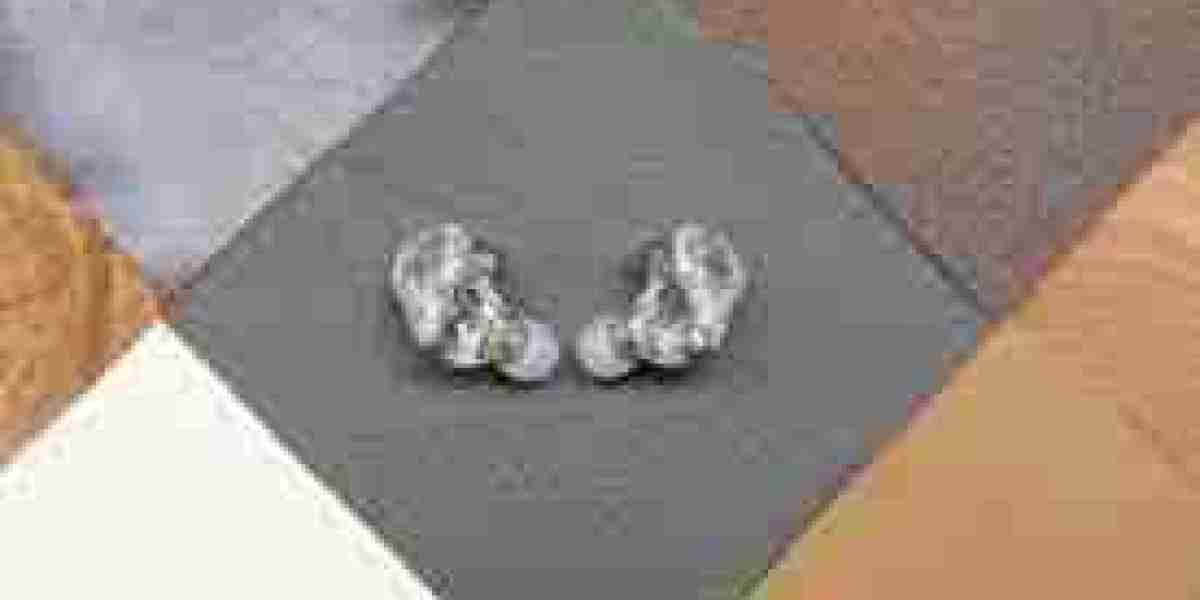 In-Ear Monitors (IEMs) Market Growth in Gaming and Virtual Reality Applications
