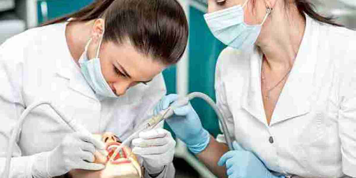 Teeth Cleaning and Polishing: The Riyadh Advantage