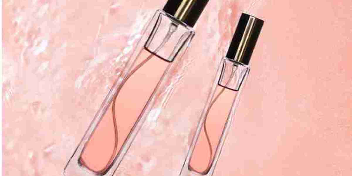 The Role of Eco-Friendly Packaging in Boosting the Glass Cosmetic Bottle Market Demand