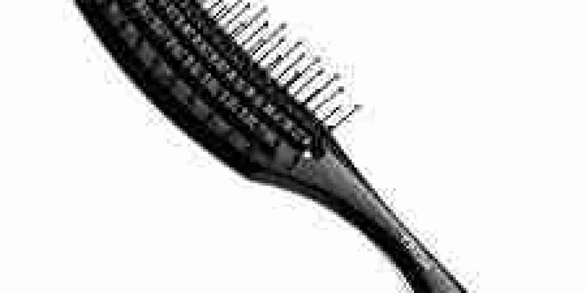 Detangling Hair Brush Market Demands Rise Due To Increasing Awareness Around Hair Damage Prevention