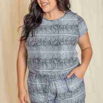 Feel Bold and Beautiful in Plus Size Rompers and Jumpsuits for Women Profile Picture