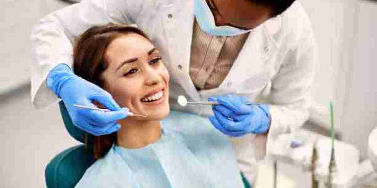 From Checkups to Smile Makeovers in Riyadh