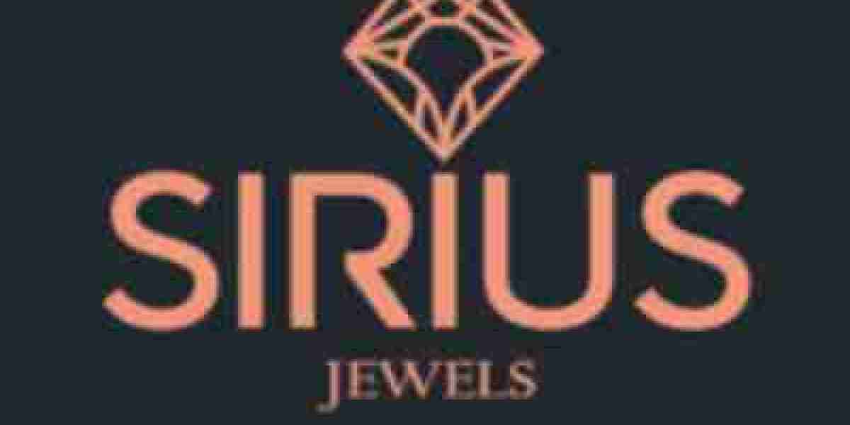 Timeless Allure of White Gold Necklaces – Style & Shine with SiriusJewels