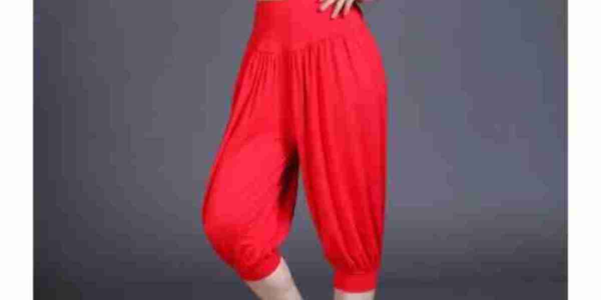 Yoga Pants: The Ultimate Blend of Comfort and Style