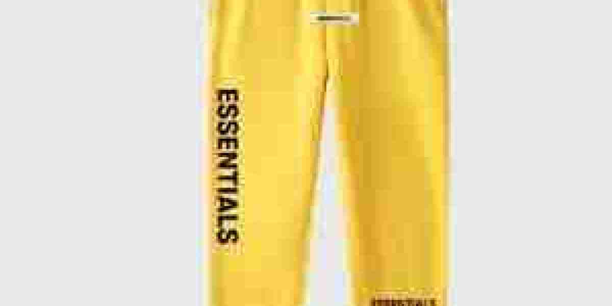 Latest Essentials Sweatpants Trends Right Now