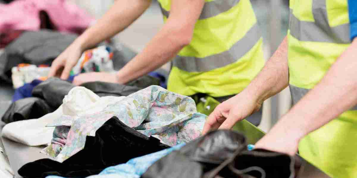 Textile Recycling Market Innovations in Fiber Regeneration and Material Recovery
