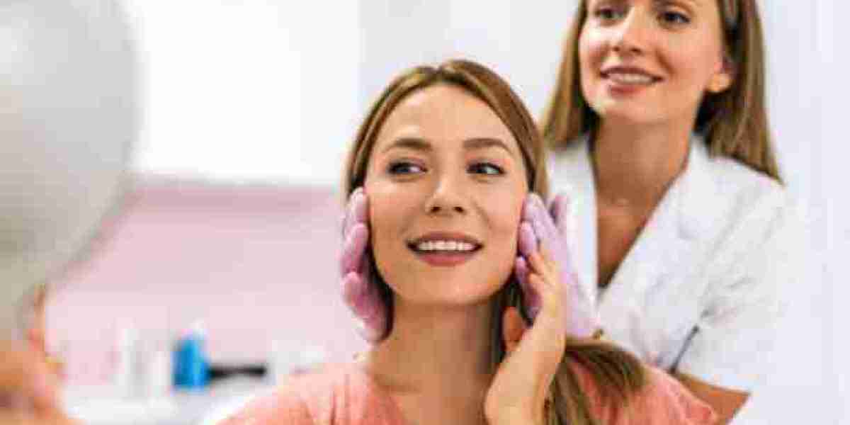 Top-Rated Dermatologists in Riyadh for Anti-Aging