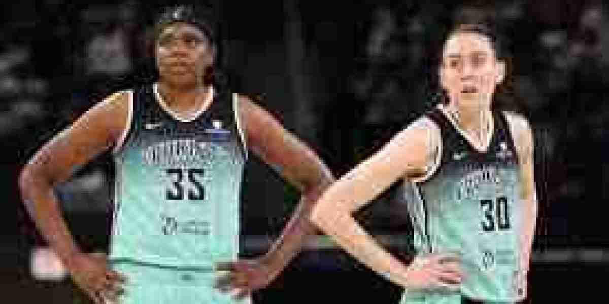 Shams: Giannis Antetokounmpo eager in the direction of talk