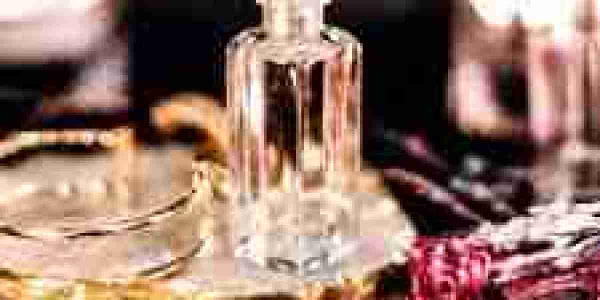 Luxury Perfume Market Sees Growth as E-Commerce and Gifting Trends Boost Global Sales Volume