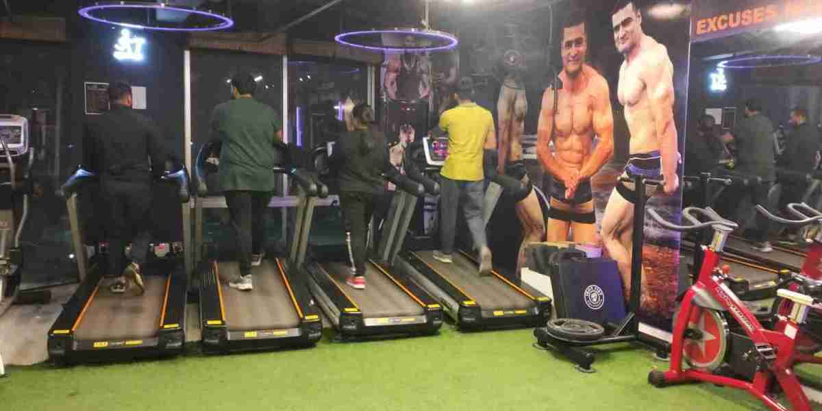 Zumba, Yoga, or Weight Training? Find Your Workout at Qutab Fitness Club