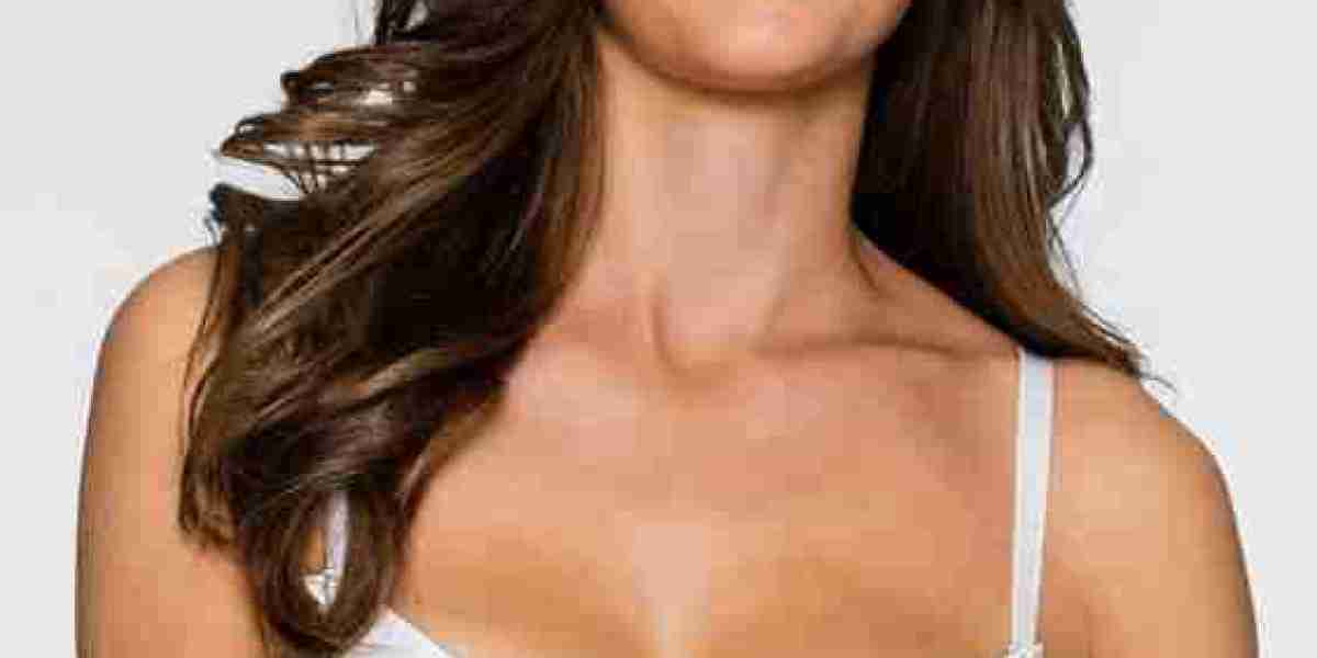 How Do Riyadh Surgeons Customize Breast Augmentation for Natural Results?