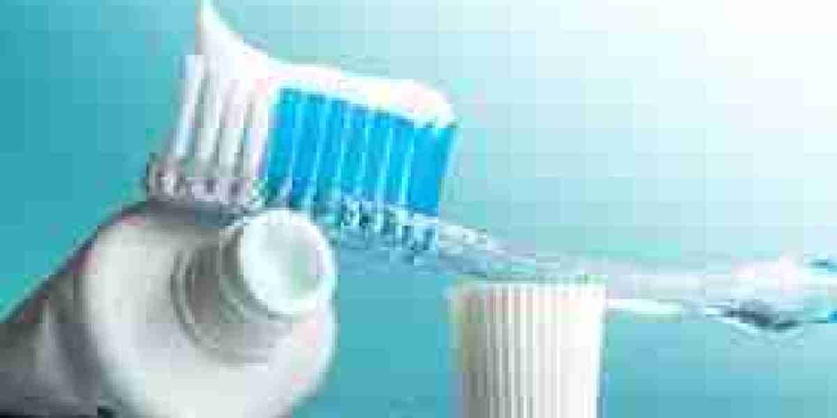 Toothpaste Market Benefits from E-commerce Boom, Customized Products, and Preventive Dental Care Trends