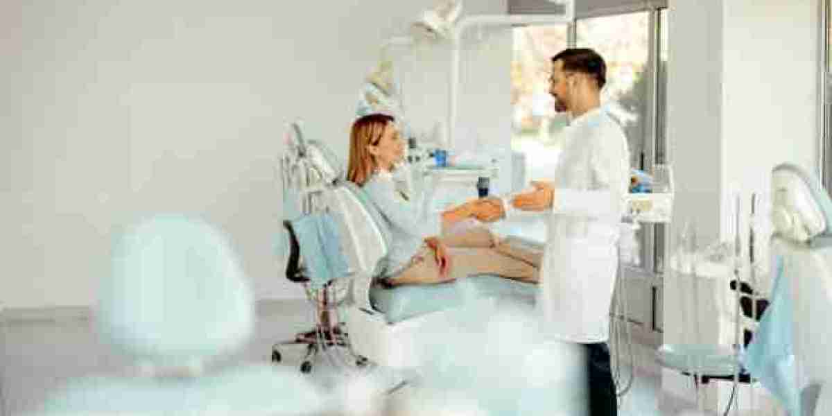 Pain-Free Treatments at a Dental Clinic in Riyadh