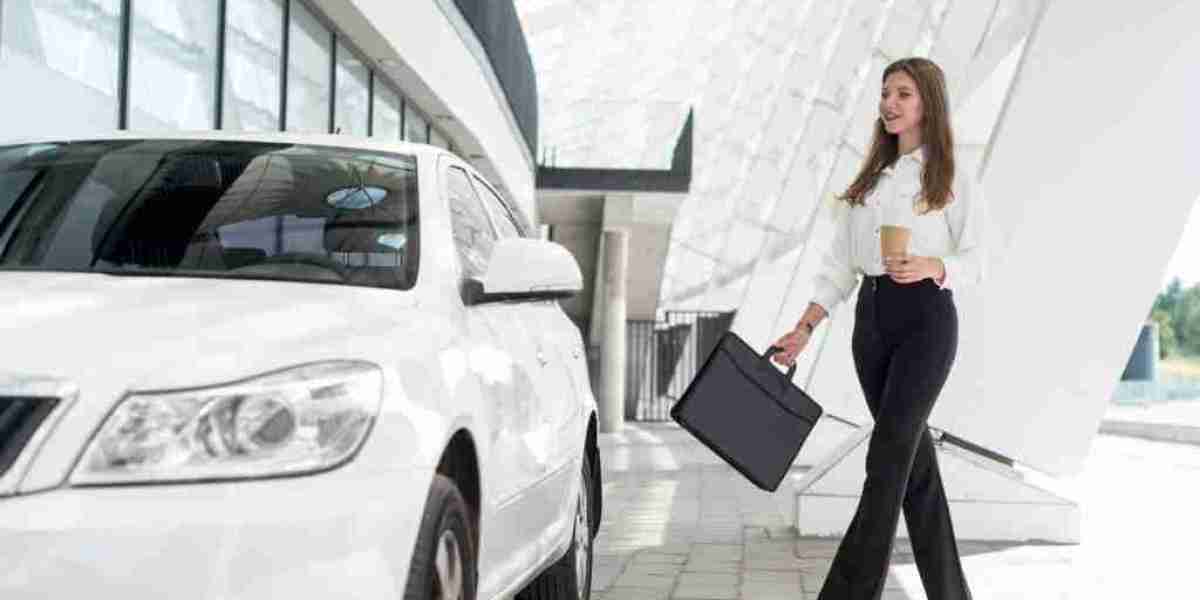 Travel in Style: Why an Airport Car Service is the Best Choice for Hassle-Free Journeys