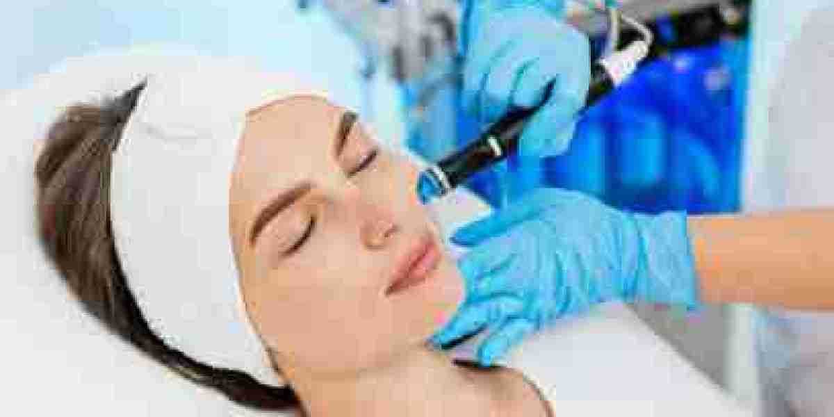 HydraFacial in Riyadh for a Smooth, Fresh Look