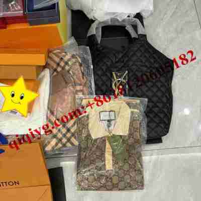qiqiyg.com WhatsApp:+8613489598361 Official Fashion Hub | 2025 New Luxury Handbags, Designer Clothes Profile Picture