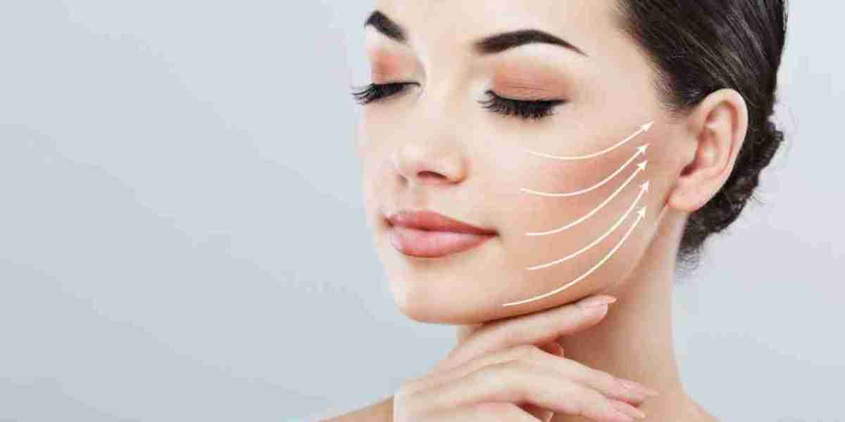 What Are the Risks of Facelift Surgery in Riyadh?