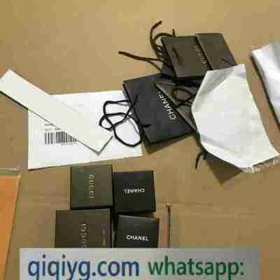 qiqiyg.com Official Whatsapp: +8618120605182 – 2025’s #1 China Fashion Supplier | Dropshipping & Profile Picture