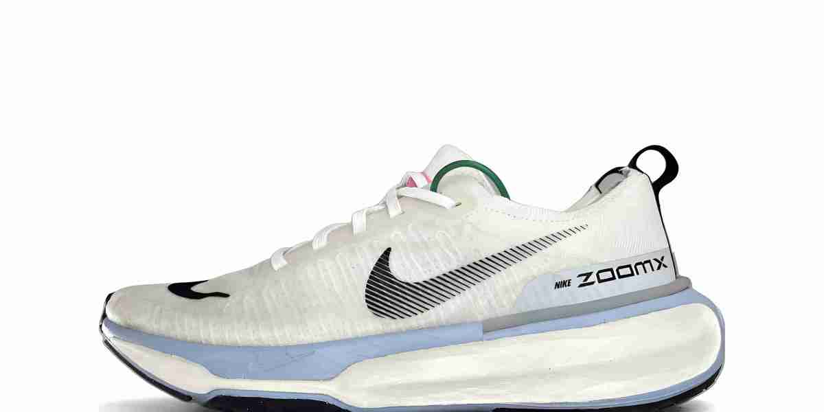 Nike鞋迷必看！2024耐吉爆款跑步鞋與聯名復古款全解析