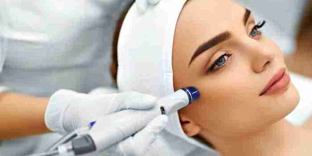 Riyadh Hydra Facial: FAQs Answered for Luminous Skin