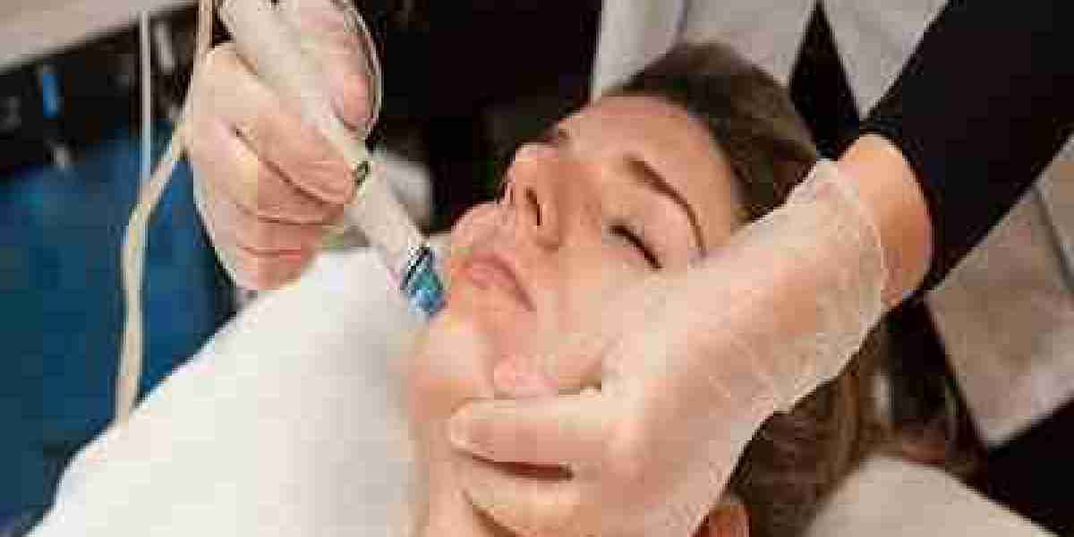 Can I Wear Makeup After a HydraFacial in Islamabad?