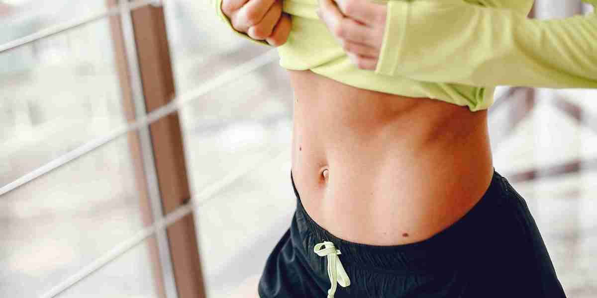What Foods Help Healing After a Tummy Tuck in Riyadh?